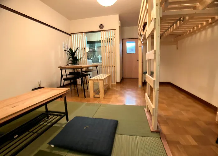 シティ湯川d号室